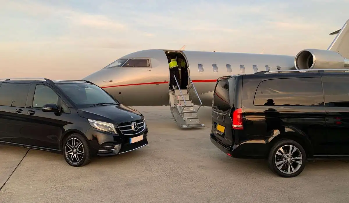 luton private jet chauffeur service mercedes s class