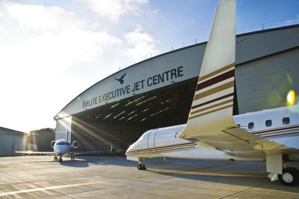 stansted jet centre chauffeur service mercedes v class